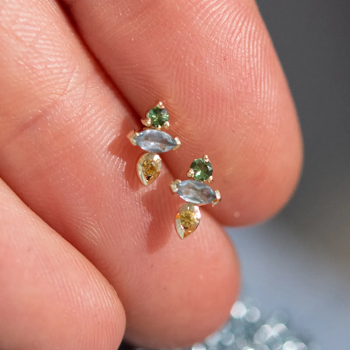 Tomfoolery AM-PM 7am Stud Clearance