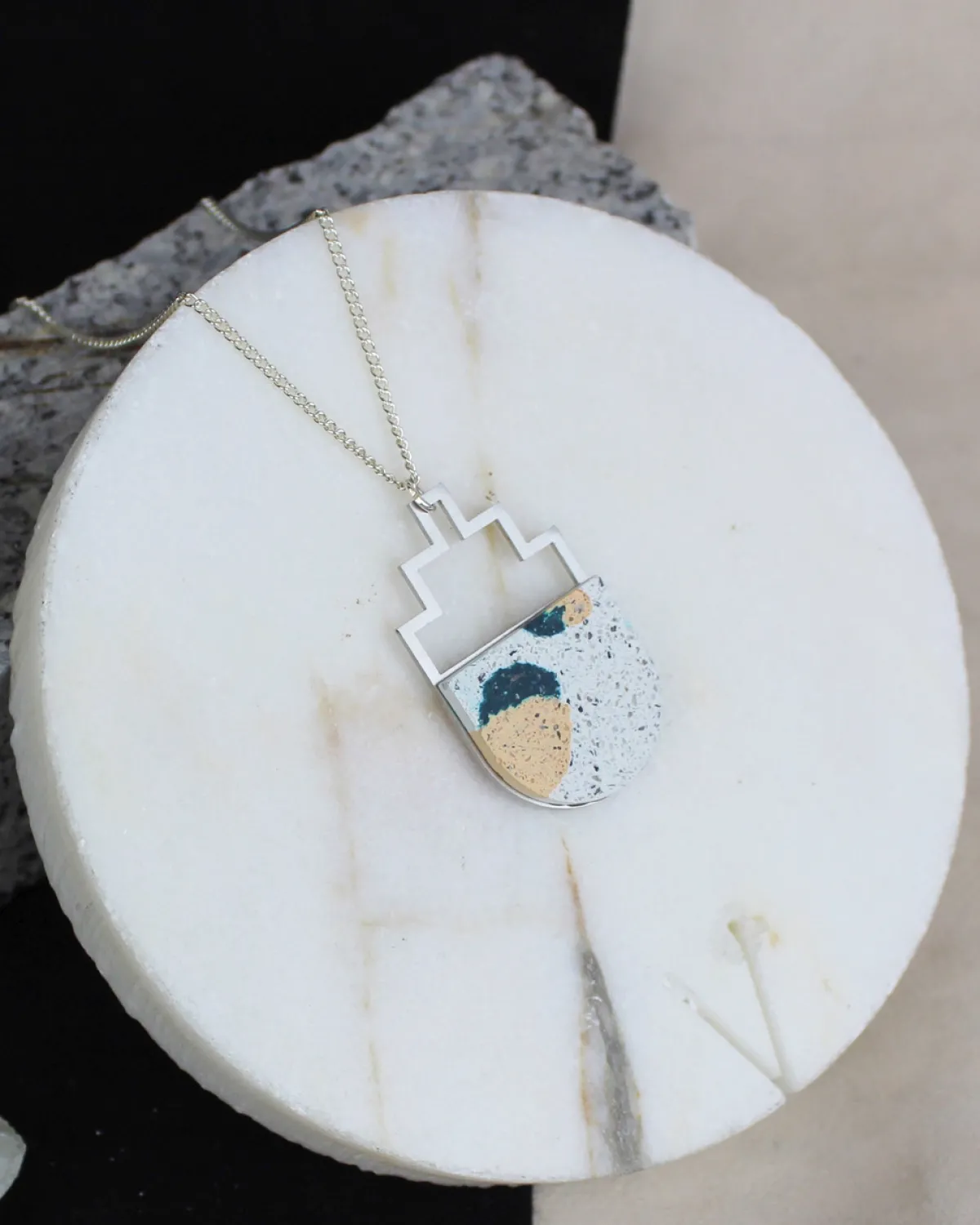 Tomfoolery Asper Necklace in White Online