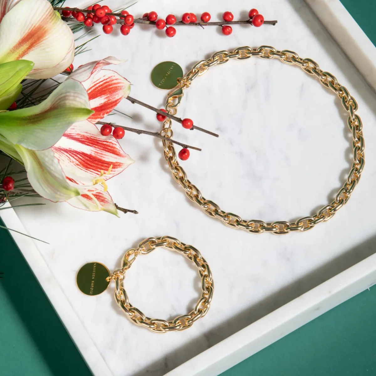 Tomfoolery Big Anker Necklace Gold Outlet