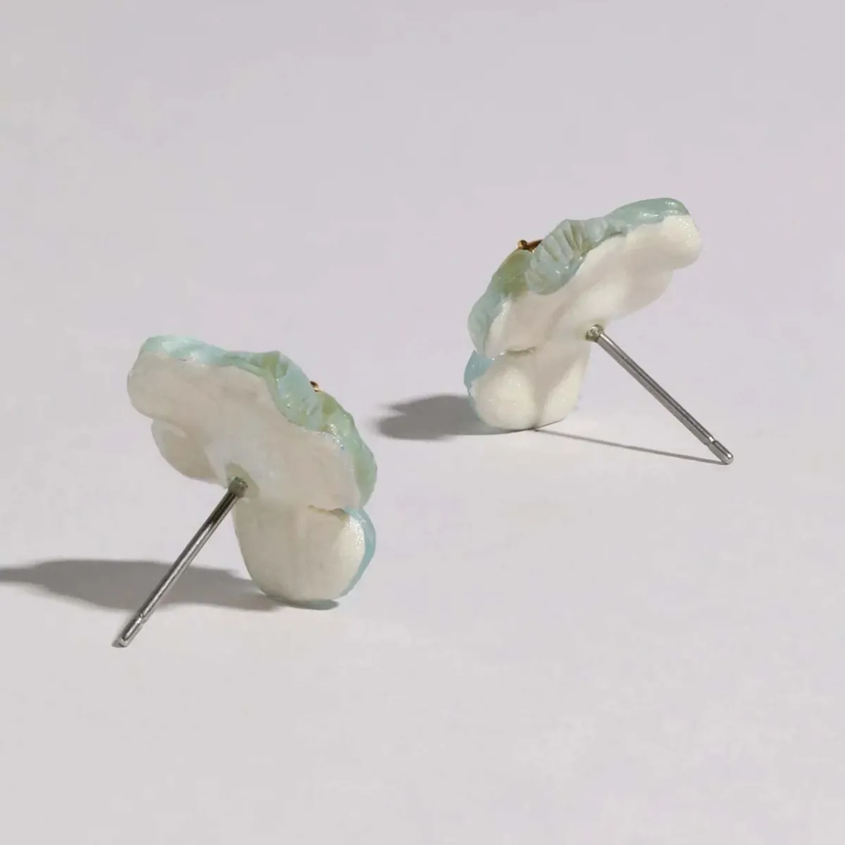 Tomfoolery Blue Pansy Lucite Studs Outlet