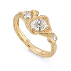 Tomfoolery Crest White Diamond Adakite East Ring Fashion
