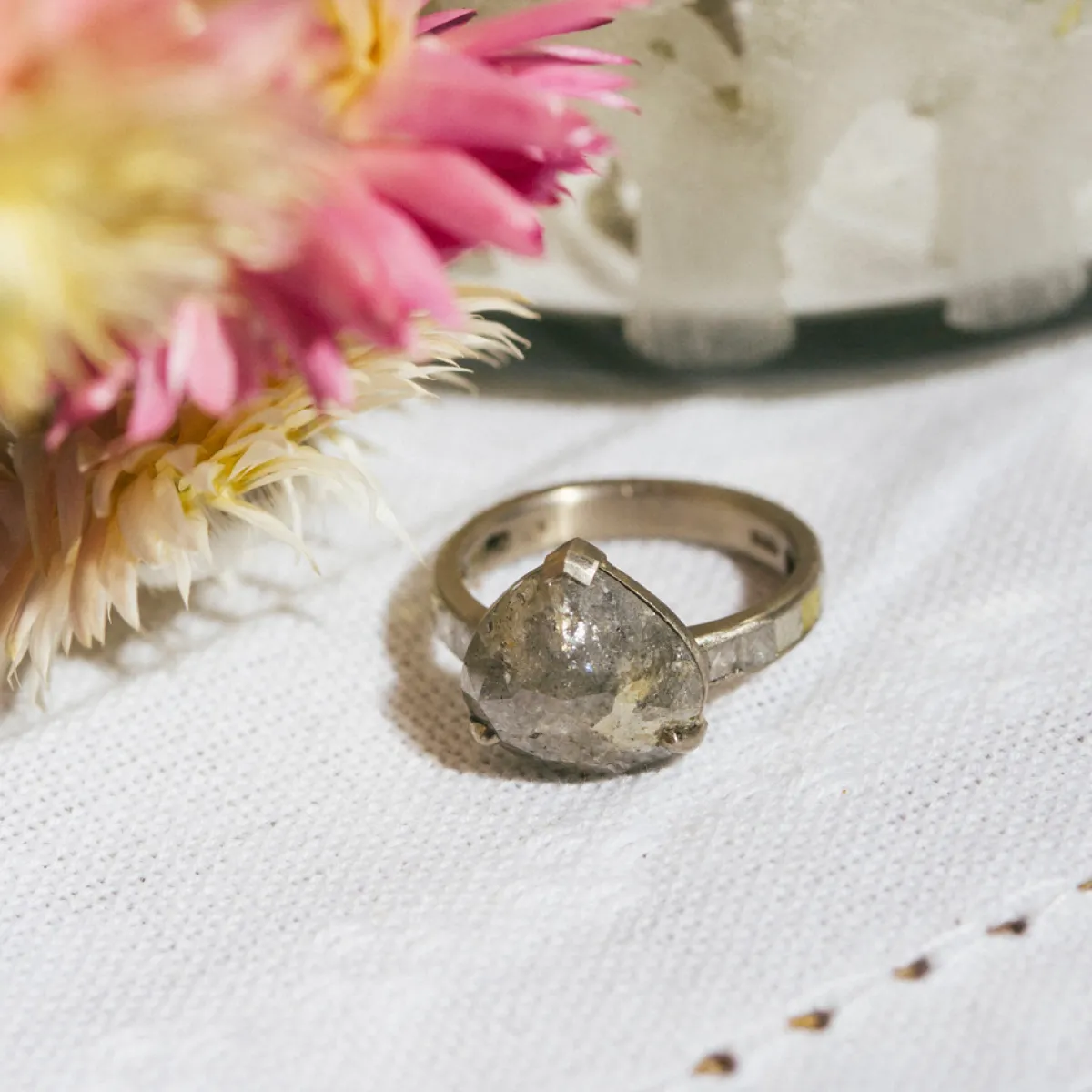 Tomfoolery 18ct White Gold Large Pear Cut Diamond Path Ring Discount