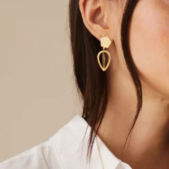 Tomfoolery 3D Pear Drop Earrings Hot