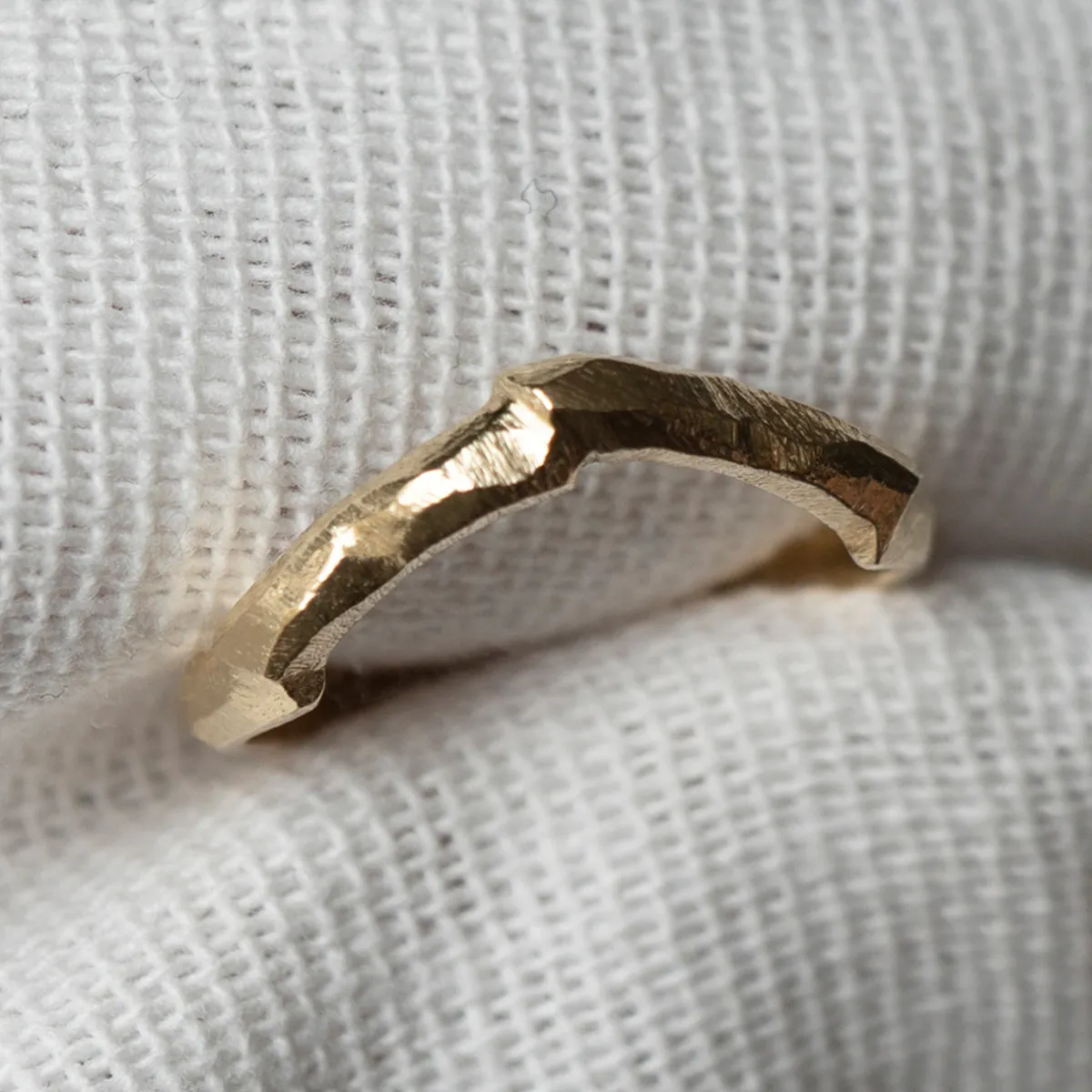 Tomfoolery Faceted Irregular 2.5mm Wedding Band Fashion