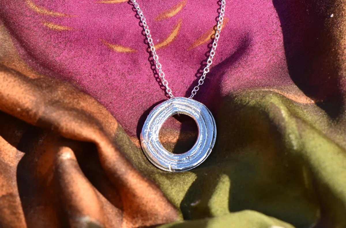 Tomfoolery Flat Lined Oak Necklace Clearance