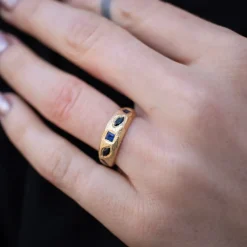 Tomfoolery Geometric Mixed Band in Blue Sapphires Fashion