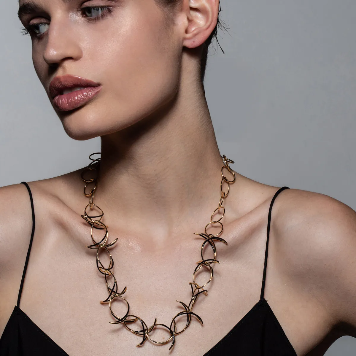 Tomfoolery Gold & Black Circle Waterfall Necklace New