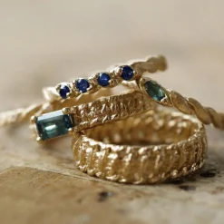 Tomfoolery Gold & Sapphire Twisted Ring Discount