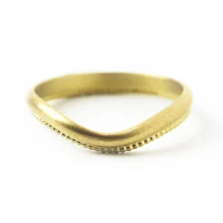Tomfoolery Gold Elaborate Curved Wedding Band Discount