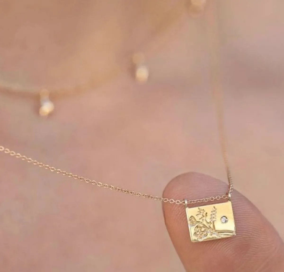 Tomfoolery Gold Shooting Stars Postcard Charm Necklace Fashion