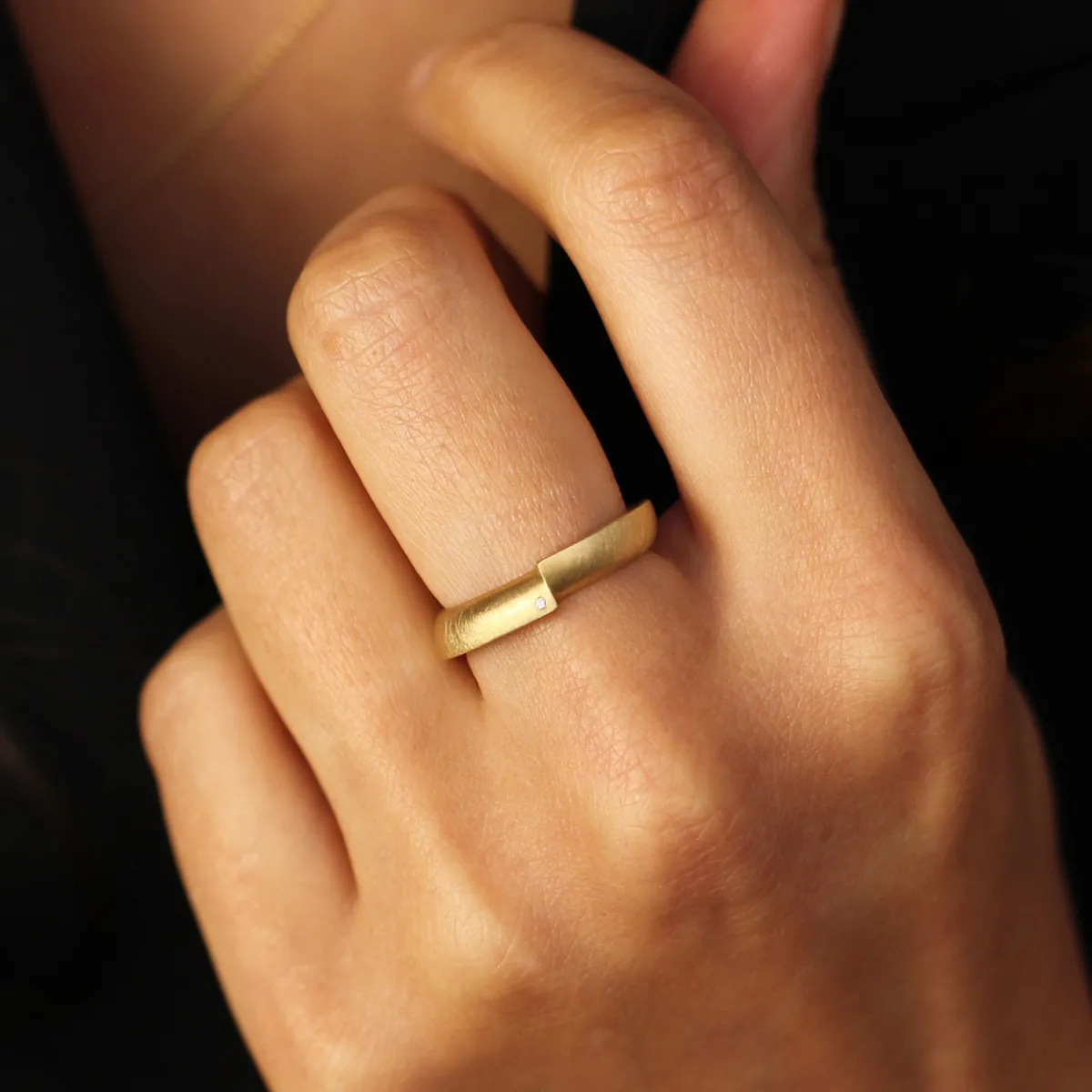 Tomfoolery Ivana 4mm Ring with Diamond Sale