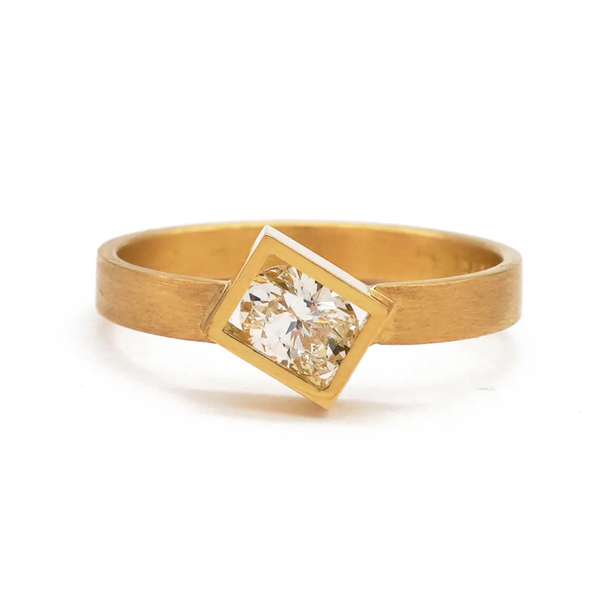 Tomfoolery One-Of-A-Kind Position Oval Diamond Ring Online