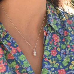 Tomfoolery Pearl Acorn Necklace Hot