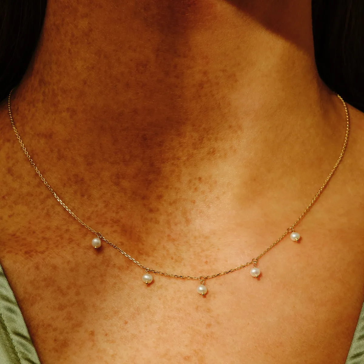 Tomfoolery Pearl Five Droplet Necklace Hot