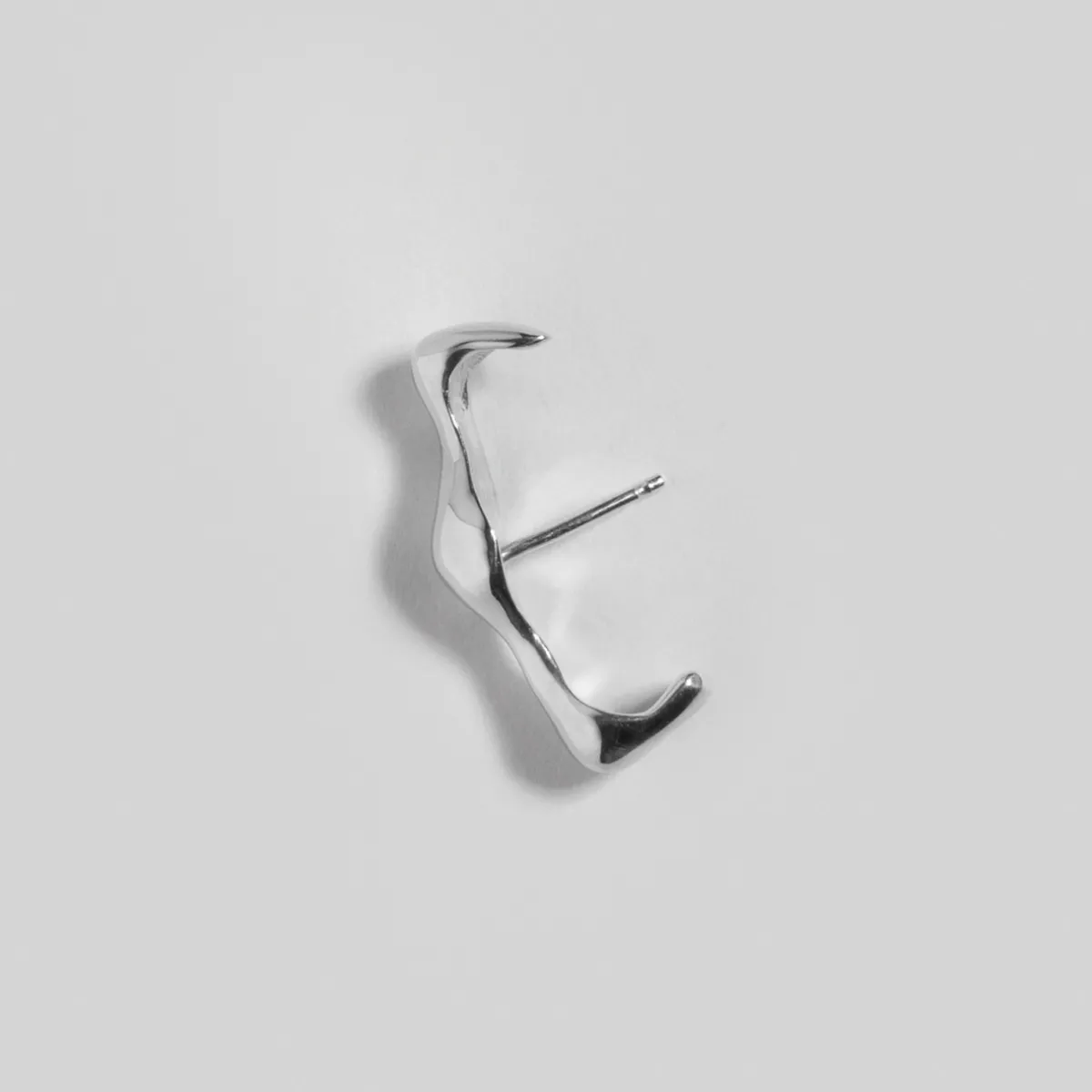 Tomfoolery Silver Sculptural Onda Stud New