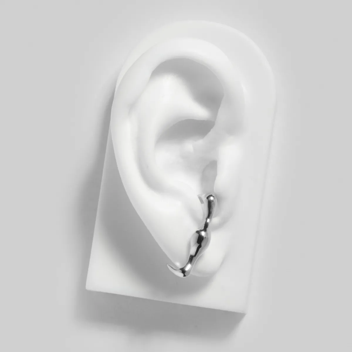 Tomfoolery Silver Sculptural Onda Stud New
