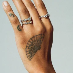Tomfoolery Silver Sculptural Seep Ring Outlet