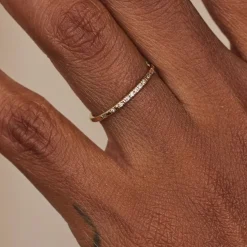 Tomfoolery Small Graduated Diamond Band Hot