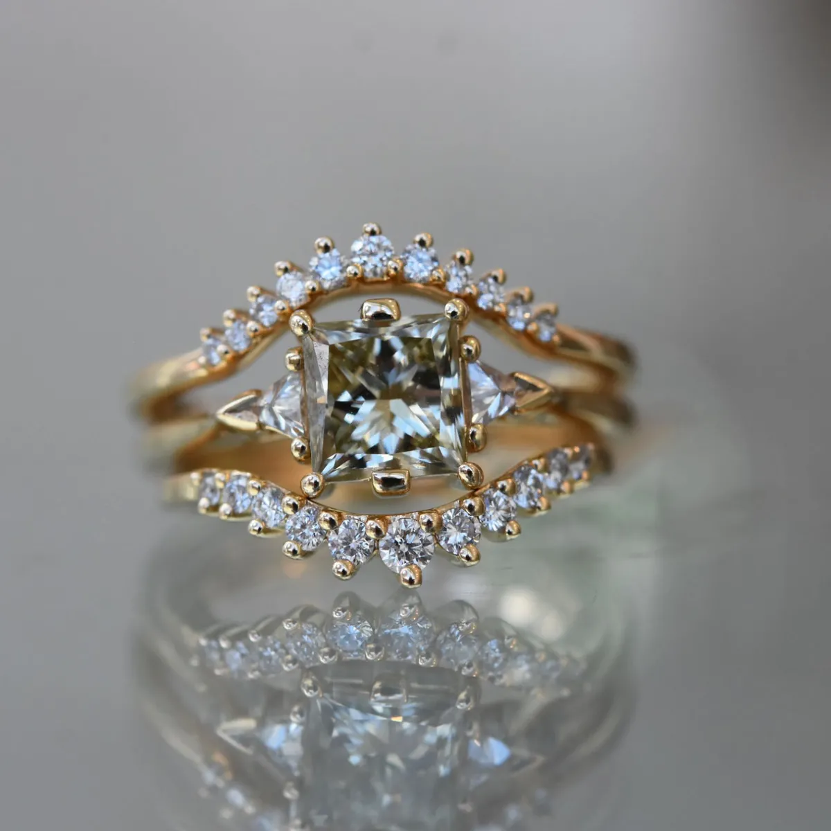Tomfoolery Tf Exclusive Princess Cut Fancy Green Diamond Bea Three Stone Ring Clearance