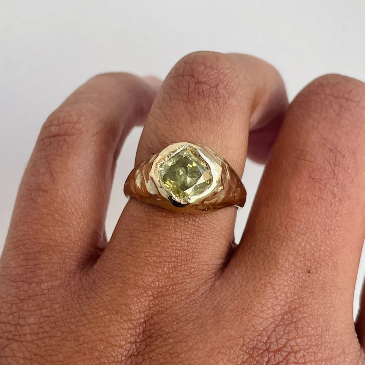 Tomfoolery The Dawn Art Ring Online