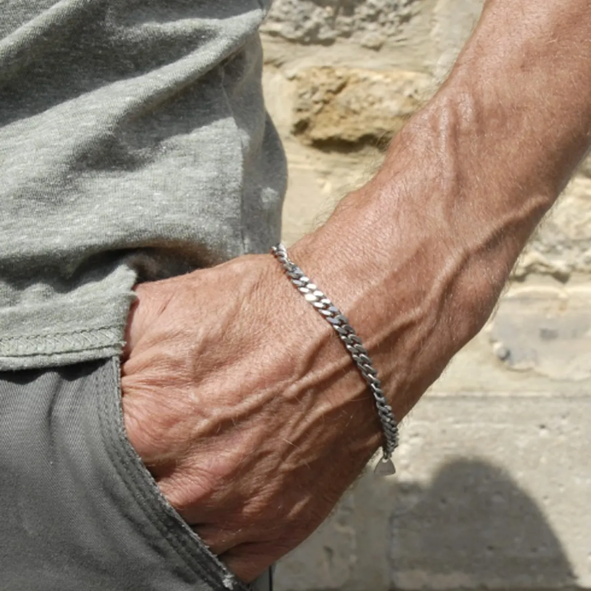 Tomfoolery Titanium Flat Curb Chain Bracelet Fashion