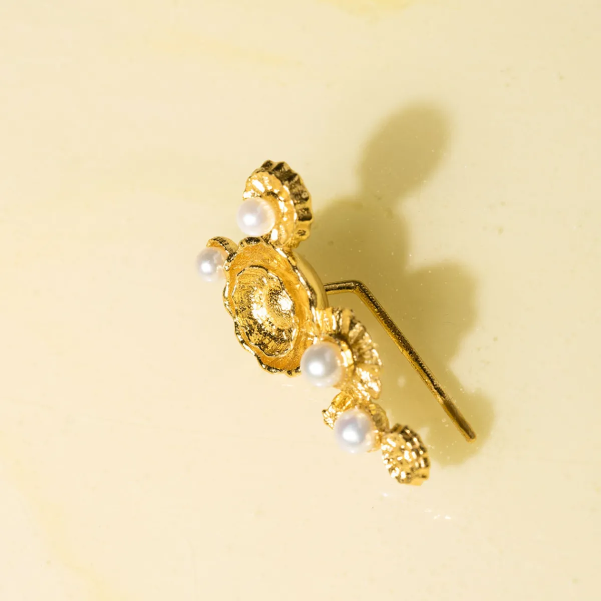Tomfoolery Venus Meadow Cluster Pearl Earrings New
