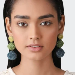 Tomfoolery Venus Shell Beaded Earrings Fashion