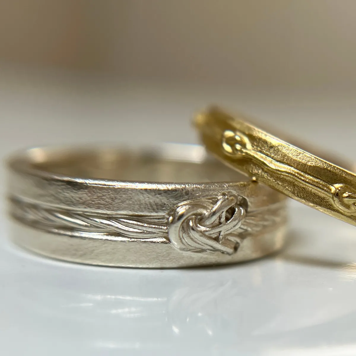 Tomfoolery White Gold Rope Knot Band Hot