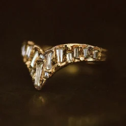 Tomfoolery X White Baguette Diamond Scatter Point V Shape Ring New